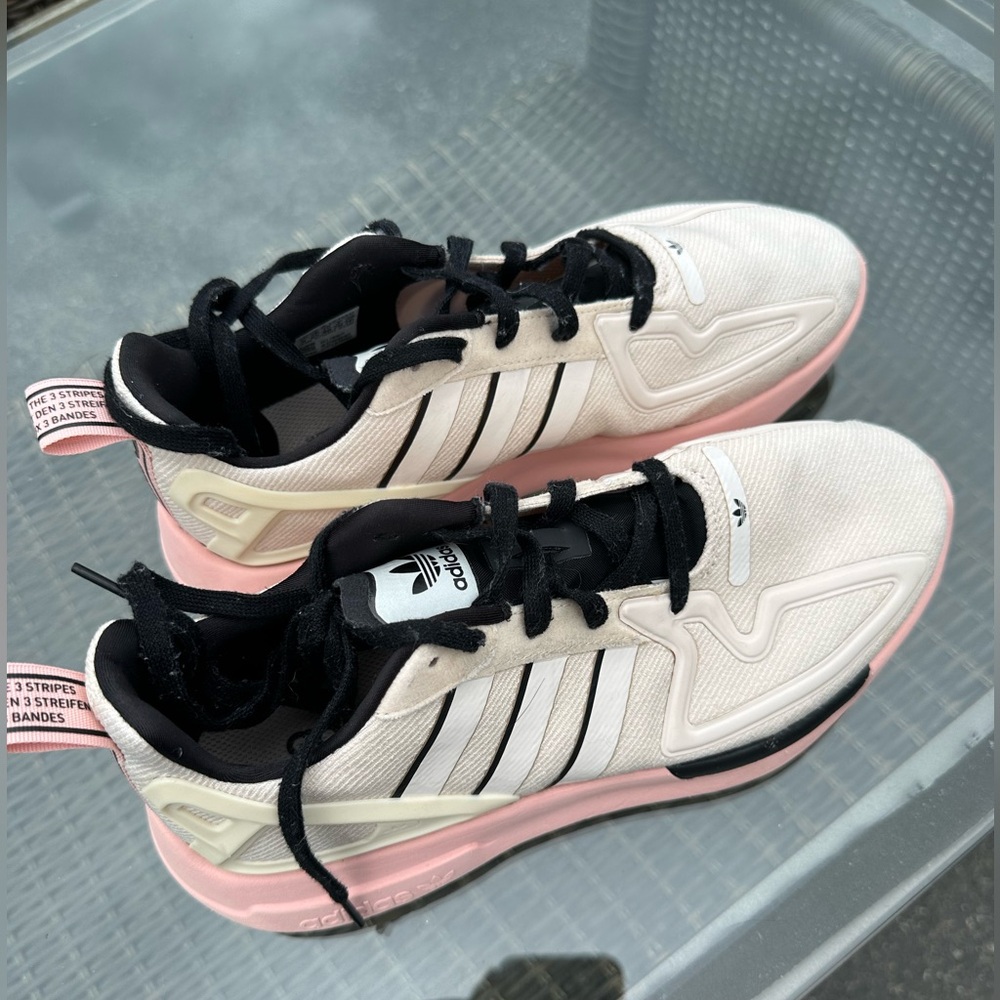 Women’s Adidas Sneakers